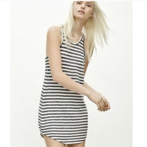 Aritzia Dresses & Skirts - Aritzia community pythagoras 100% linen tank dress